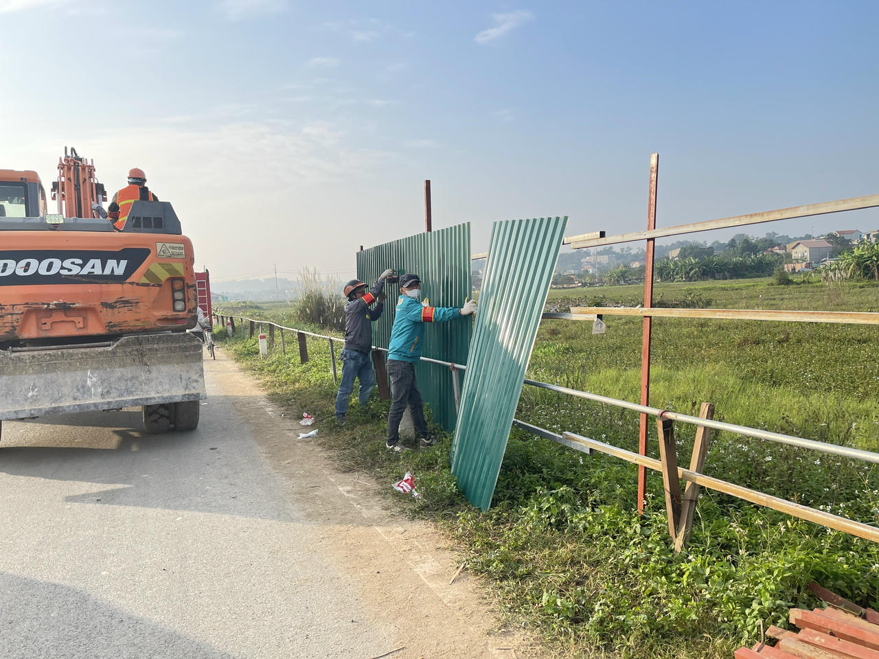 Xã Hưng Đạo (Hà Nội) tổ chức cưỡng chế thu hồi đất đối với 78 hộ dân để triển khai Cụm công nghiệp làng nghề Tân Hòa