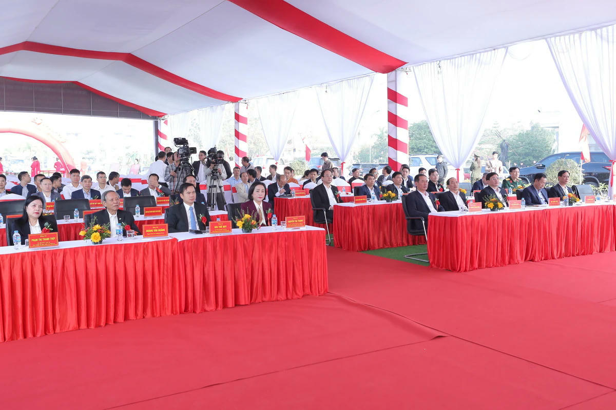 Quang cảnh buổi lễ.