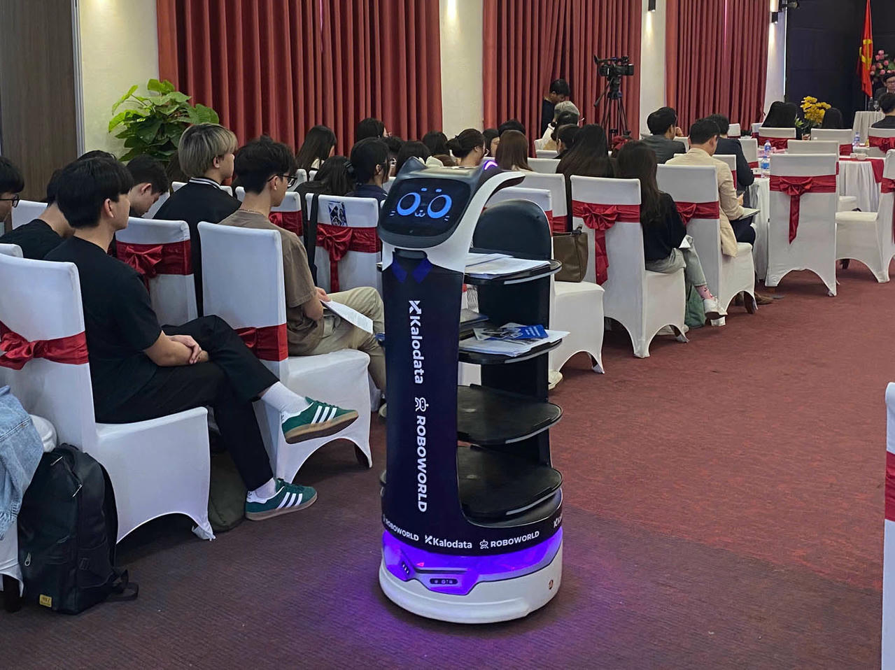 &nbsp;Luật Dân số ban hành ngày 10/12/2025 đánh dấu bước chuyển quan trọng trong tư duy và chính sách dân số của Việt Nam.