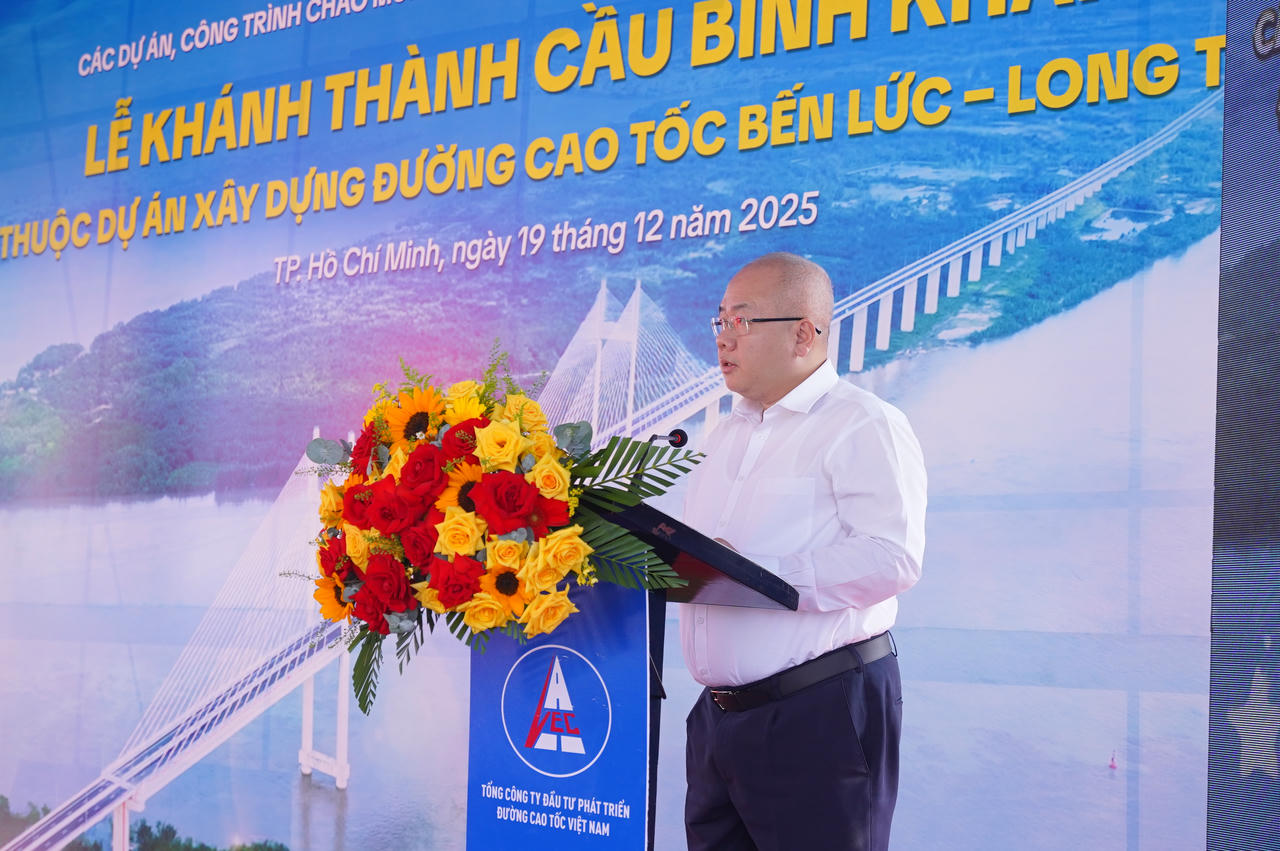 Thứ trường Bộ Tài chính Đỗ Thành Trung phát biểu tại Lễ khánh thành.