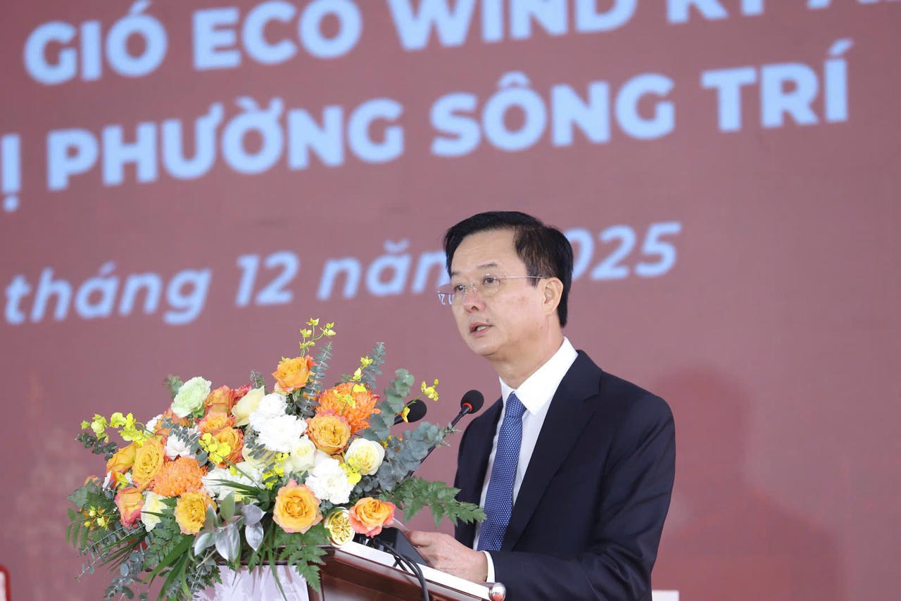 Ông Trần Báu Hà - Phó Chủ tịch Thường trực UBND tỉnh Hà Tĩnh phát biểu tại buổi lễ.