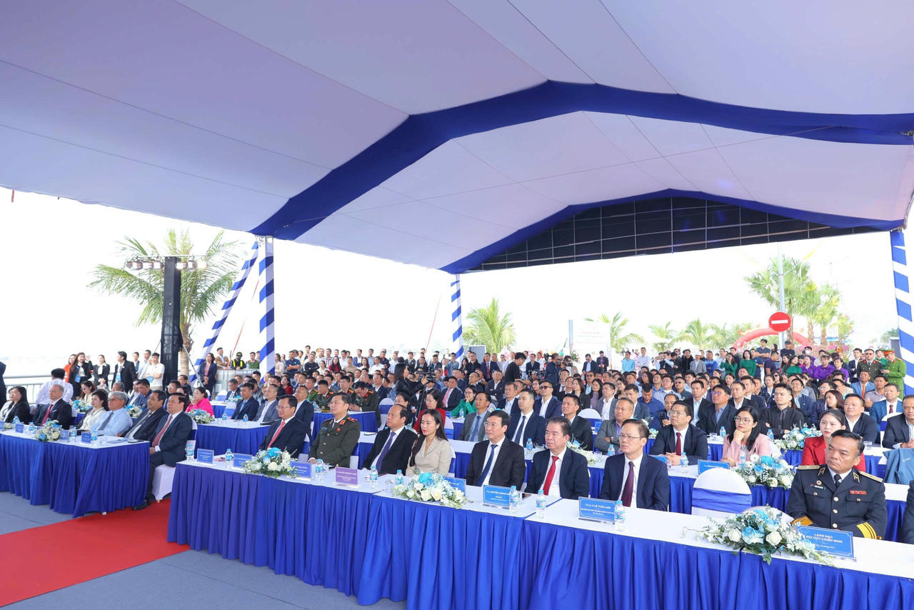 Từ kiến trúc, vật liệu đến giải pháp thi công đều được chủ đầu tư và các nhà thầu tính toán, lựa chọn tỉ mỉ, bảo đảm tính thẩm mĩ cao và chất lượng vượt trội của công trình.