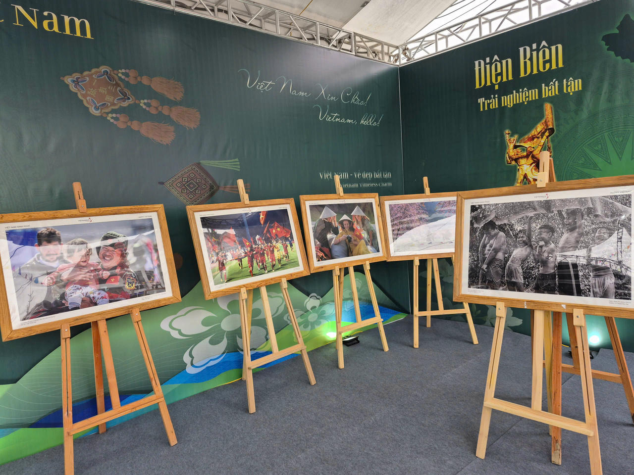 Riêng không gian “Điện Biên trải nghiệm bất tận” giới thiệu hình ảnh mảnh đất anh hùng gắn với Chiến thắng lịch sử Điện Biên Phủ.