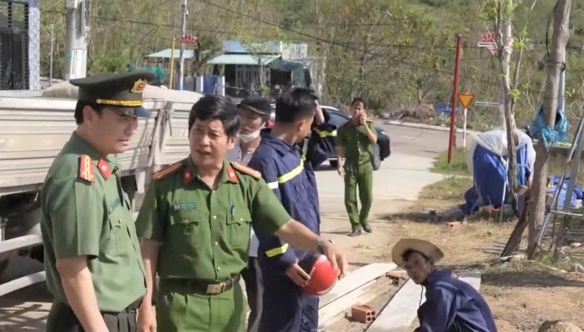 Hơn 650 cán bộ chiến sĩ đã được huy động, tỏa đi các địa bàn xung yếu để hỗ trợ nhân dân khắc phục hậu quả thiên tai trong "Chiến dịch Quang Trung".
