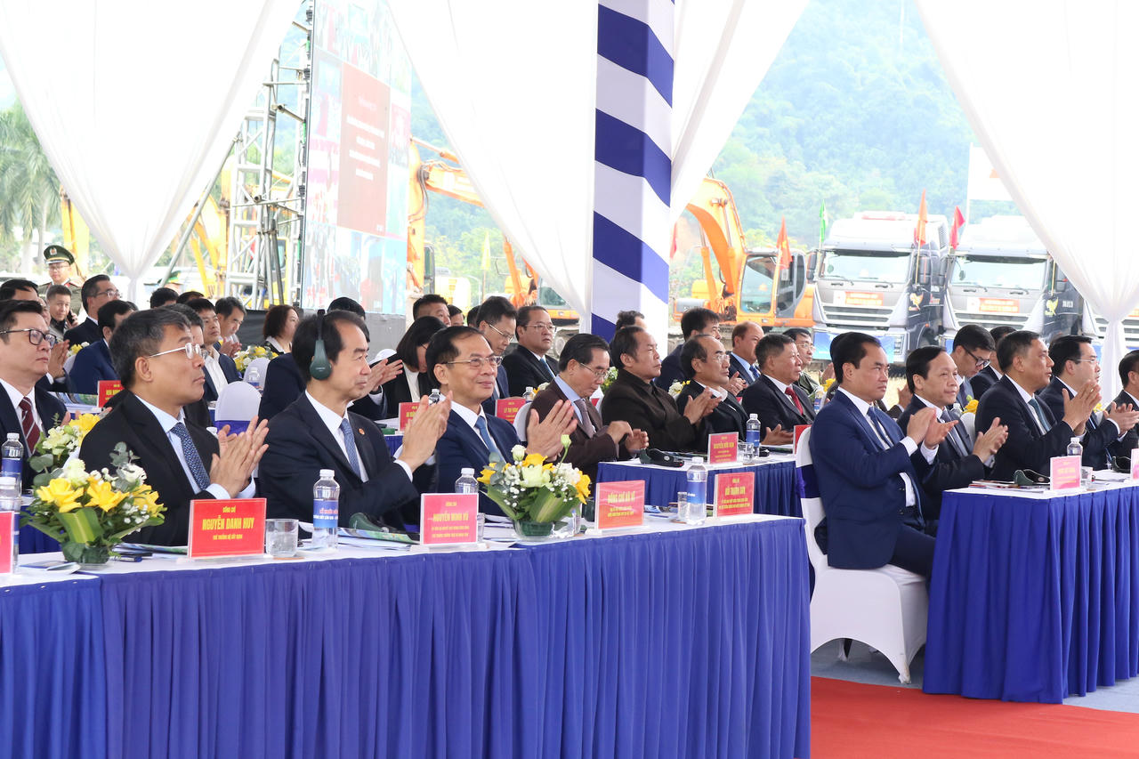 Khởi công Dự án thành phần 1 tuyến đường sắt Lào Cai - Hà Nội - Hải Phòng