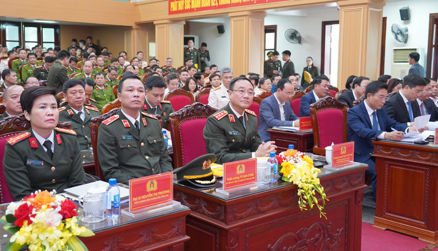 Quang cảnh hội nghị.