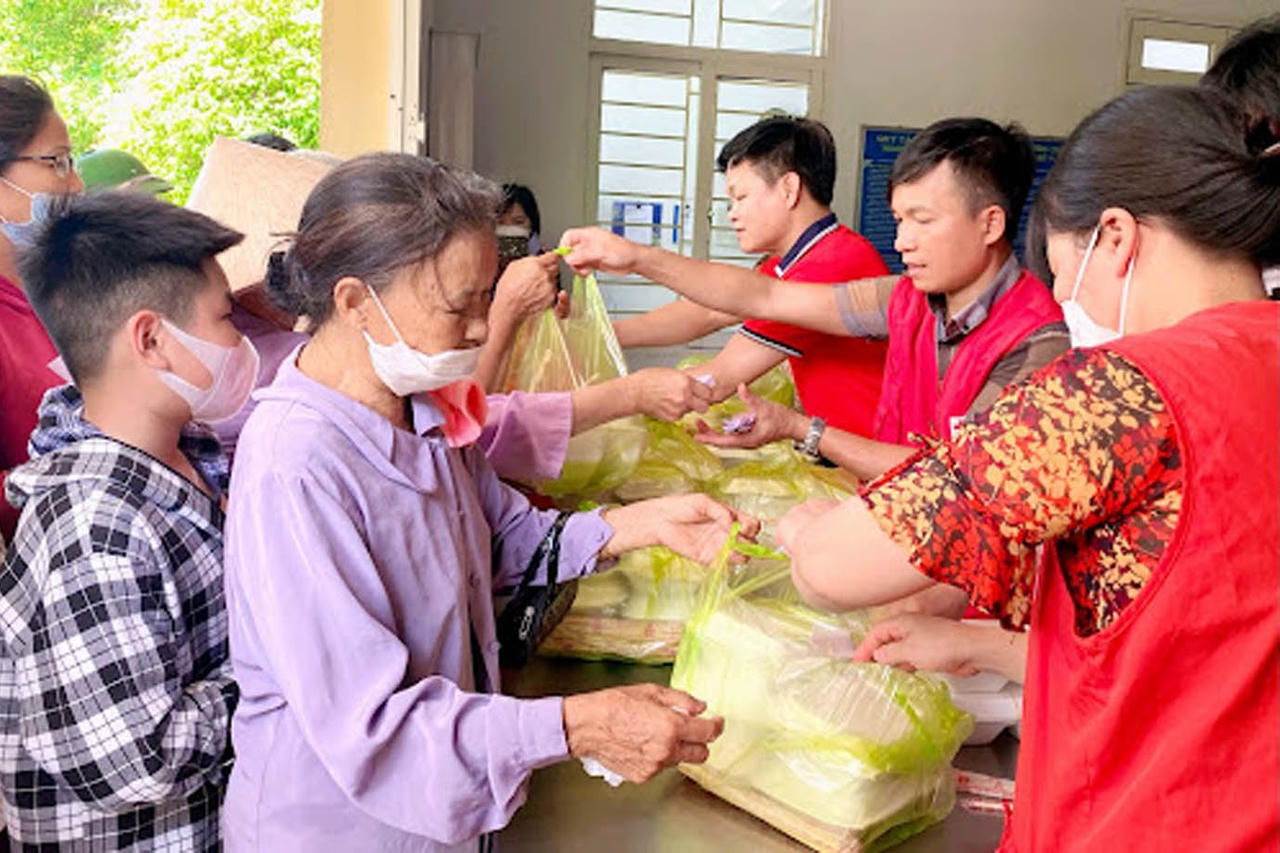 Góc nhìn quốc tế về hoạt động từ thiện và kinh nghiệm cho Việt Nam