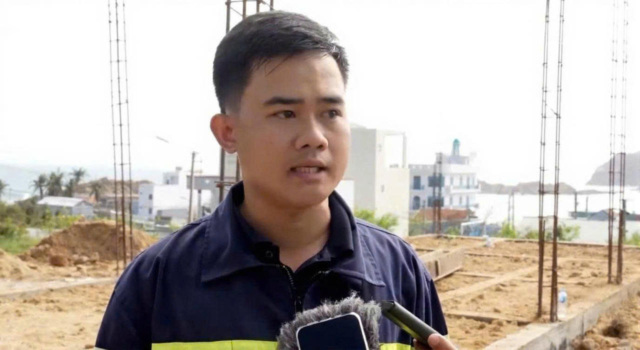 Thượng sĩ Trương Hoàng Anh (Phòng Cảnh sát PCCC và CNCH) chia sẻ về các giải pháp linh hoạt để đảm bảo tiến độ công trình dù thời tiết không thuận lợi.
