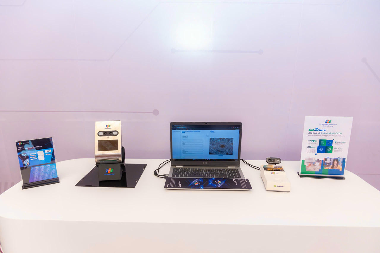 Bộ giải pháp xác thực định danh, giao dịch bằng CCCD