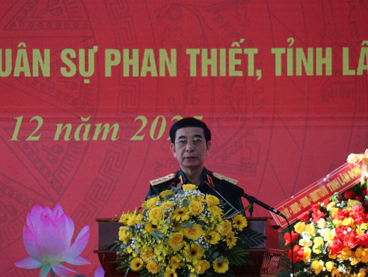 Uỷ viên Bộ Chính trị, Bộ trưởng Bộ Quốc phòng Phan Văn Giang phát biểu tại buổi lễ.