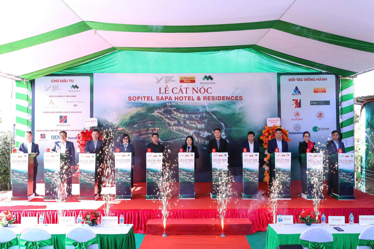 Khoảnh khắc cất nóc dự án Sofitel Sapa Hotel &amp; Residences - dấu mốc quan trọng trong hành trình hiện thực hóa tổ hợp nghỉ dưỡng hạng sang tại thung lũng Mường Hoa