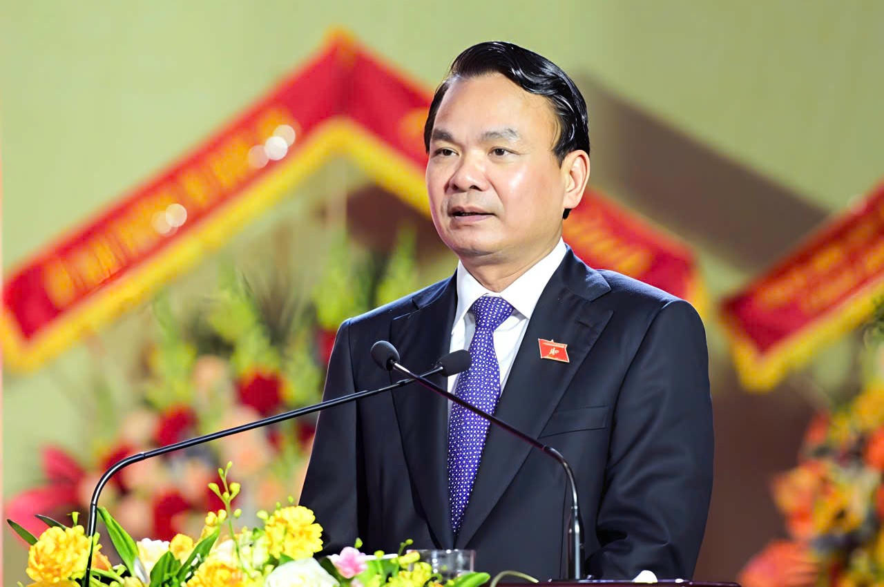 Bí thư Tỉnh ủy Ninh Bình Đặng Xuân Phong phát biểu tại Hội nghị.