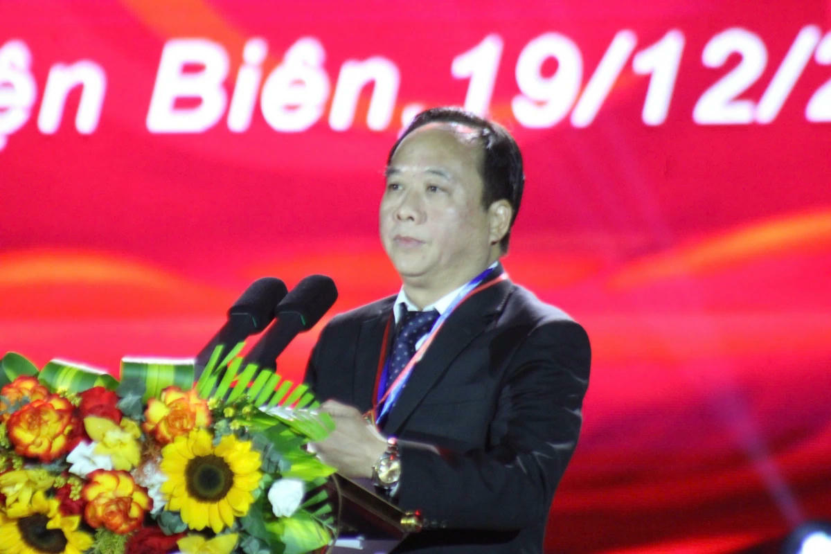 Phó Chủ tịch UBND tỉnh Điện Biên, Nguyễn Minh Phú phát biểu khai mạc.