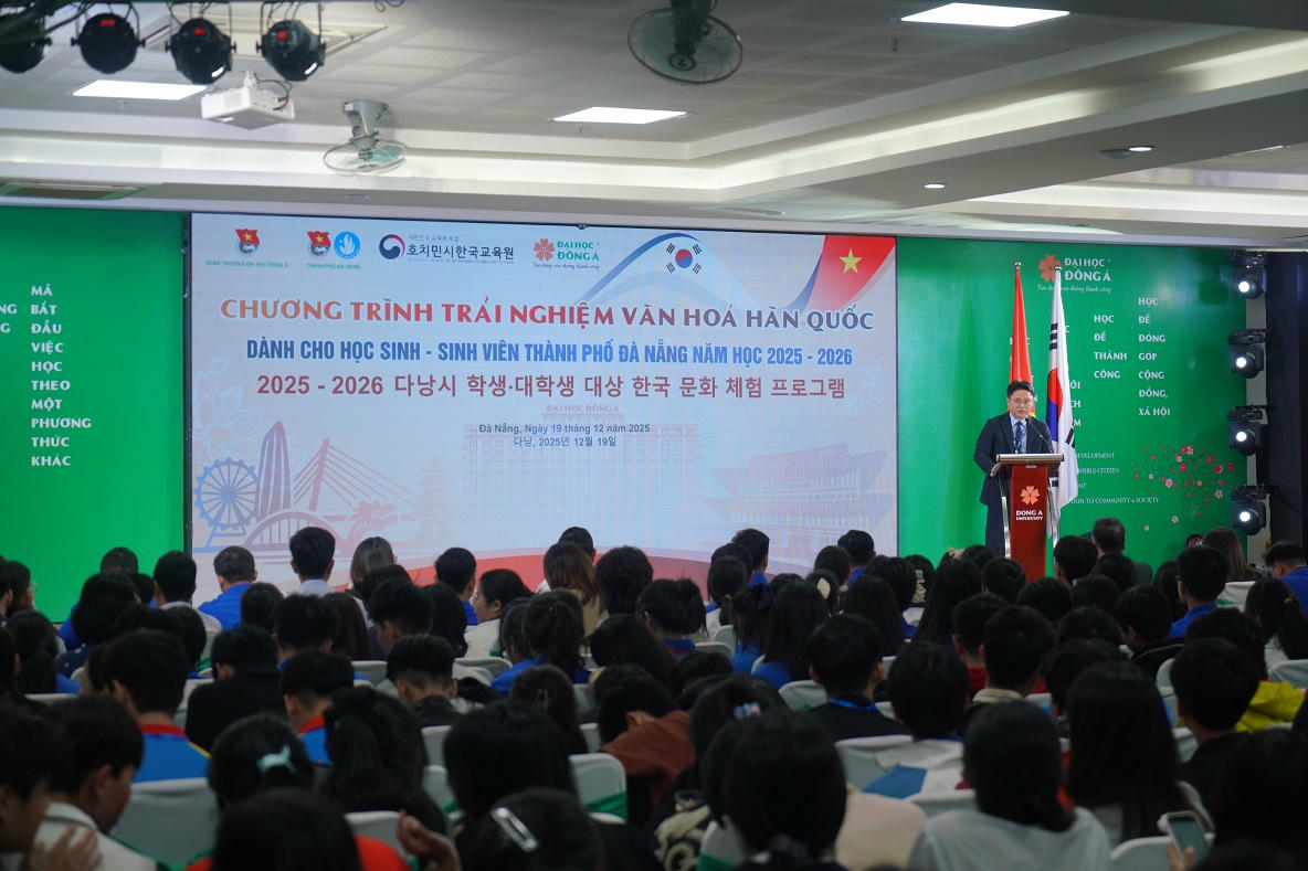 Hội thảo chuyên đề “Du học Hàn Quốc và Học bổng Chính phủ Hàn Quốc (GKS) - Hiểu đúng để chinh phục” thu hút đông đảo học sinh, sinh viên tham gia.&nbsp;. 