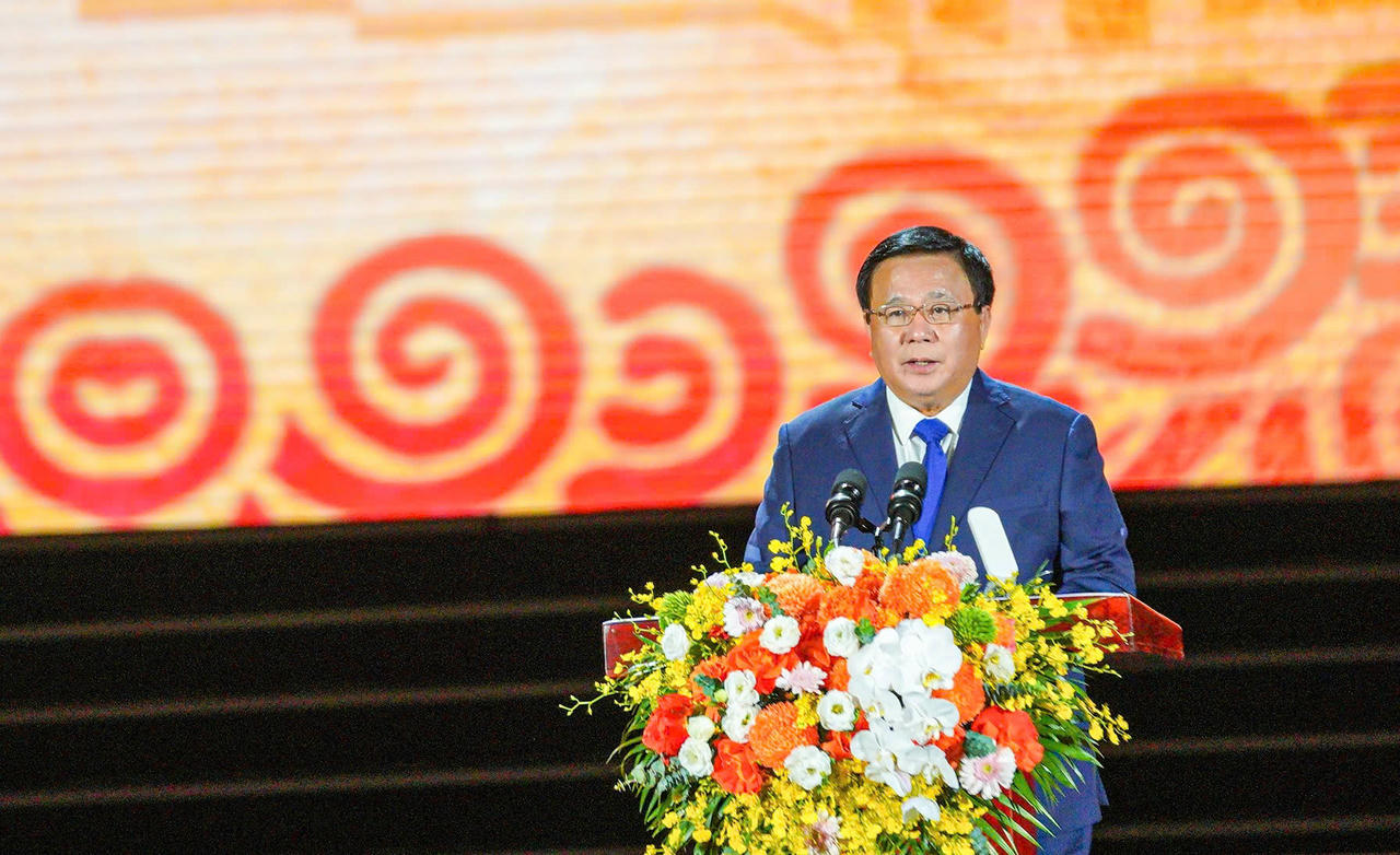 Ông Nguyễn Xuân Thắng - Ủy viên Bộ Chính trị, Giám đốc Học viện Chính trị Quốc gia Hồ Chí Minh phát biểu tại buổi lễ.