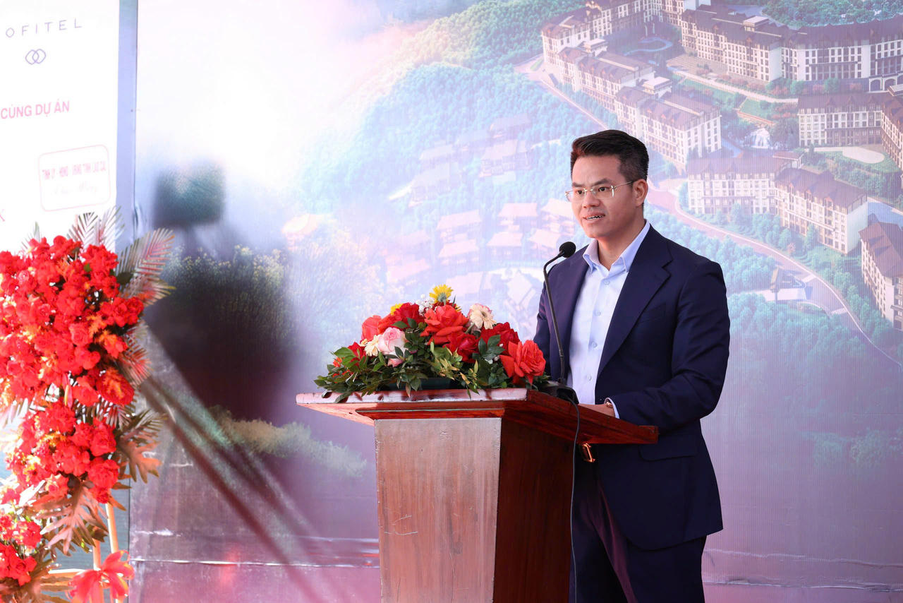Đại diện chủ đầu tư, ông Bùi Văn Chiến,&nbsp;thành viên Hội đồng Quản trị kiêm Phó Tổng Giám đốc Công ty CP Đầu tư Công viên Văn hóa Mường Hoa khẳng định quyết tâm đưa Quần thể nghỉ dưỡng quốc tế Mường Hoa sớm đi vào vận hành