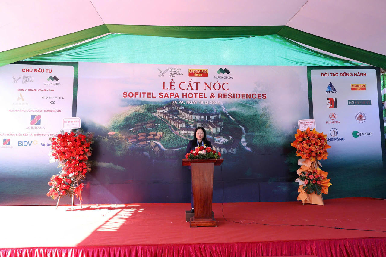 Bà Vũ Thị Hiền Hạnh - Phó Chủ tịch UBND tỉnh Lào Cai nhấn mạnh ý nghĩa của dự án đối với định hướng phát triển du lịch chất lượng cao của tỉnh.