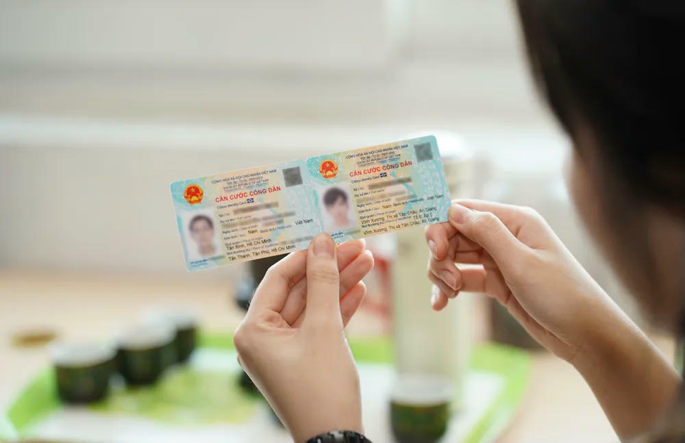 Người Việt định cư ở nước ngoài có được cấp căn cước và mã định danh?