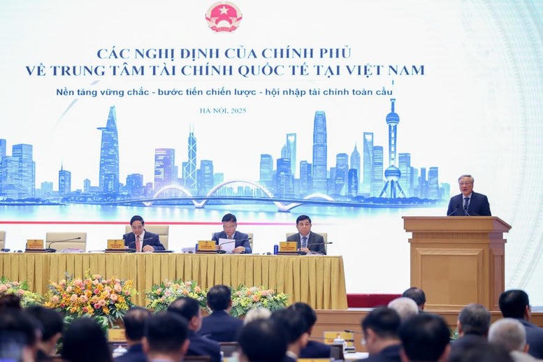 Phó Thủ tướng Thường trực Nguyễn Hòa Bình phát biểu tại sự kiện- Ảnh: VGP/Nhật Bắc