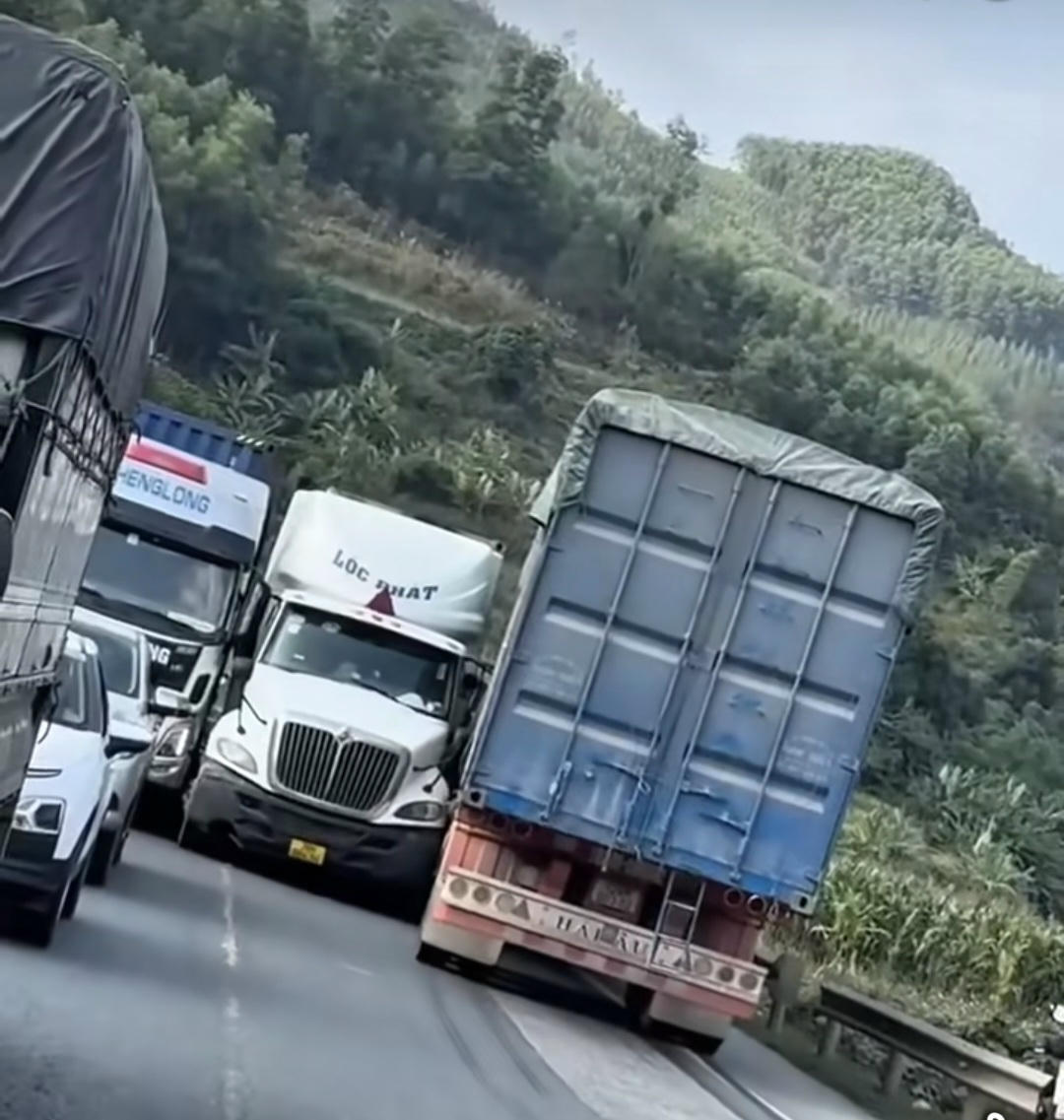 Quốc lộ 1A địa phận Lạng Sơn thường xuyên xảy ra tai nạn giao thông. (Ảnh tai nạn ngày 22/12/2025).