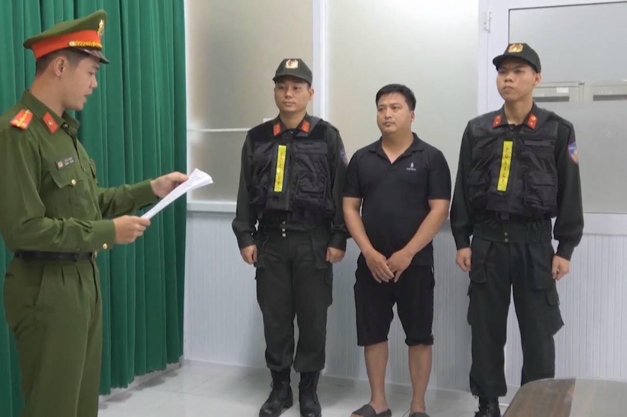 Khởi tố 7 đối tượng 'phù phép' thịt heo thành thịt bò 