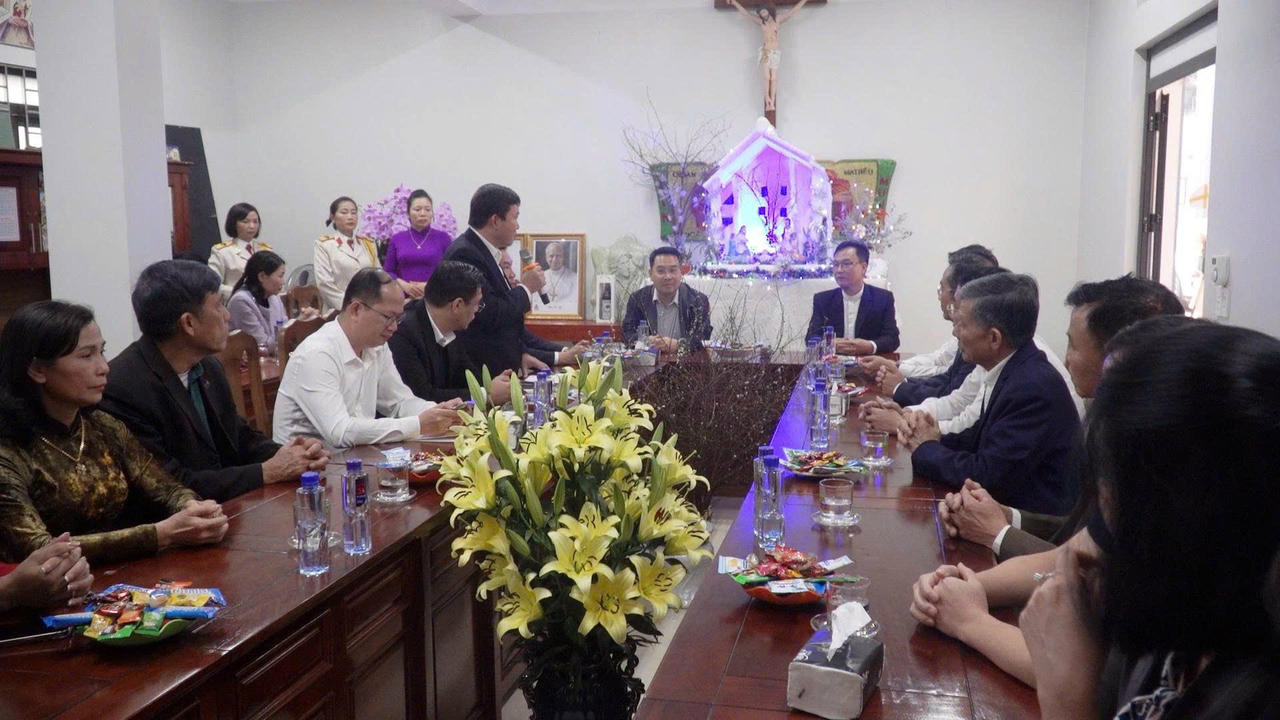 Quang cảnh buổi gặp mặt