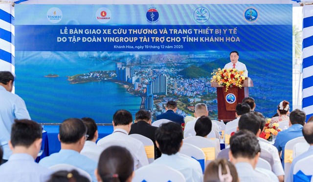 BSCKII. Trịnh Ngọc Hiệp - Phó Giám đốc Sở Y tế tỉnh Khánh Hòa - phát biểu tại buổi lễ.