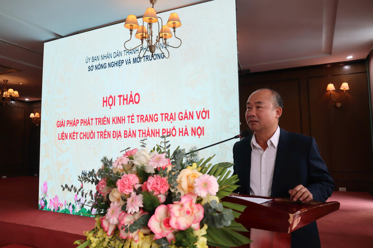 Ông Nguyễn Đình Hoa, Phó Giám đốc Sở Nông nghiệp và Môi trường Hà Nội phát biểu tại Hội thảo