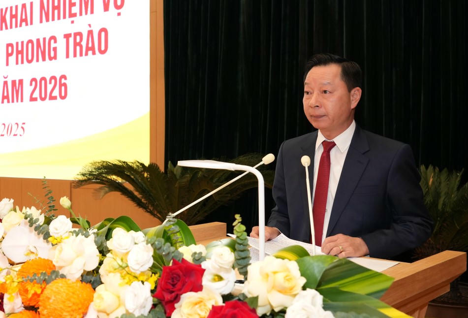 Ông Lê Văn Ánh - Phó Chủ tịch UBND tỉnh Quảng Ninh phát biểu tại hội nghị.