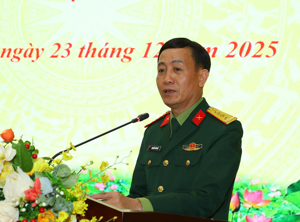 Đại tá Nguyễn Văn Đề. (Ảnh: Cổng TTĐT Bộ Quốc phòng)