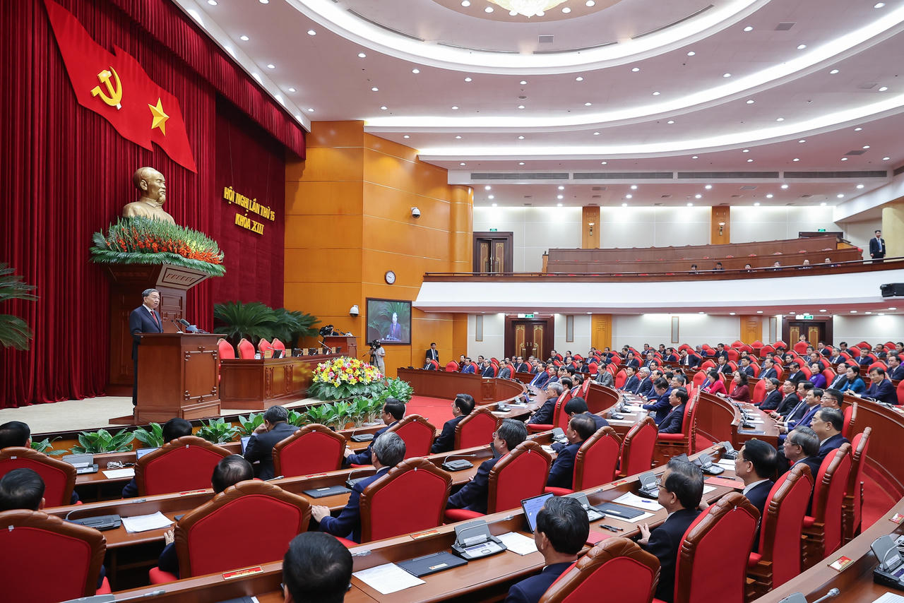 Hội nghị lần thứ 15 Ban Chấp hành Trung ương Đảng khóa XIII bước sang ngày làm việc thứ hai và họp phiên bế mạc - Ảnh: VGP/Nhật Bắc