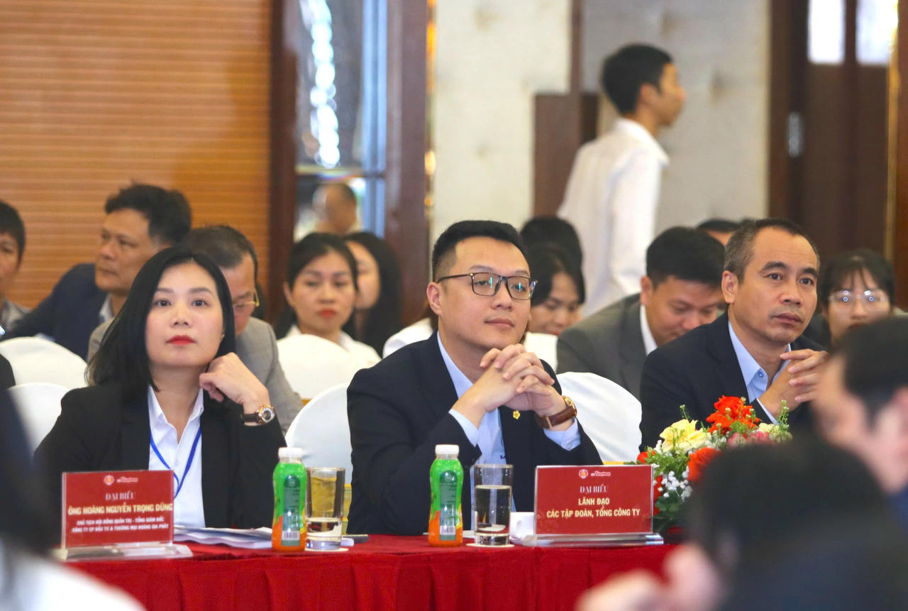 Các đại biểu tham dự Hội thảo.