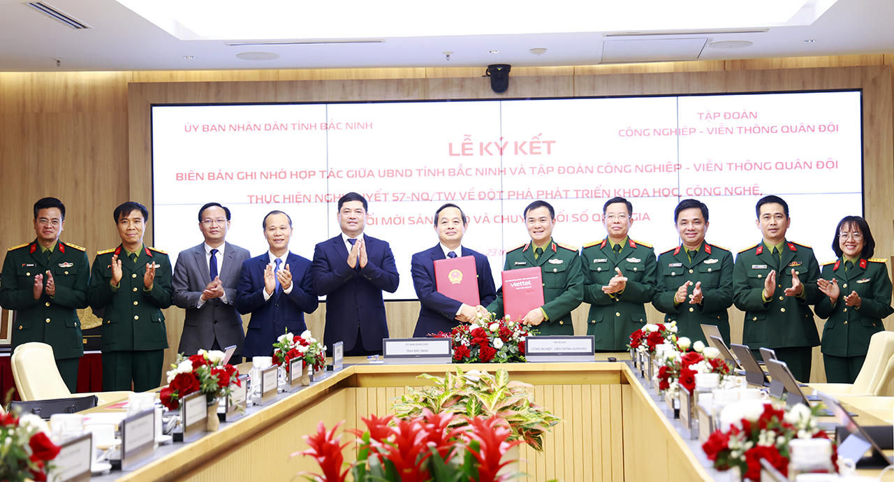Bắc Ninh ký kết hợp tác với Viettel thúc đẩy khoa học - công nghệ và chuyển đổi số