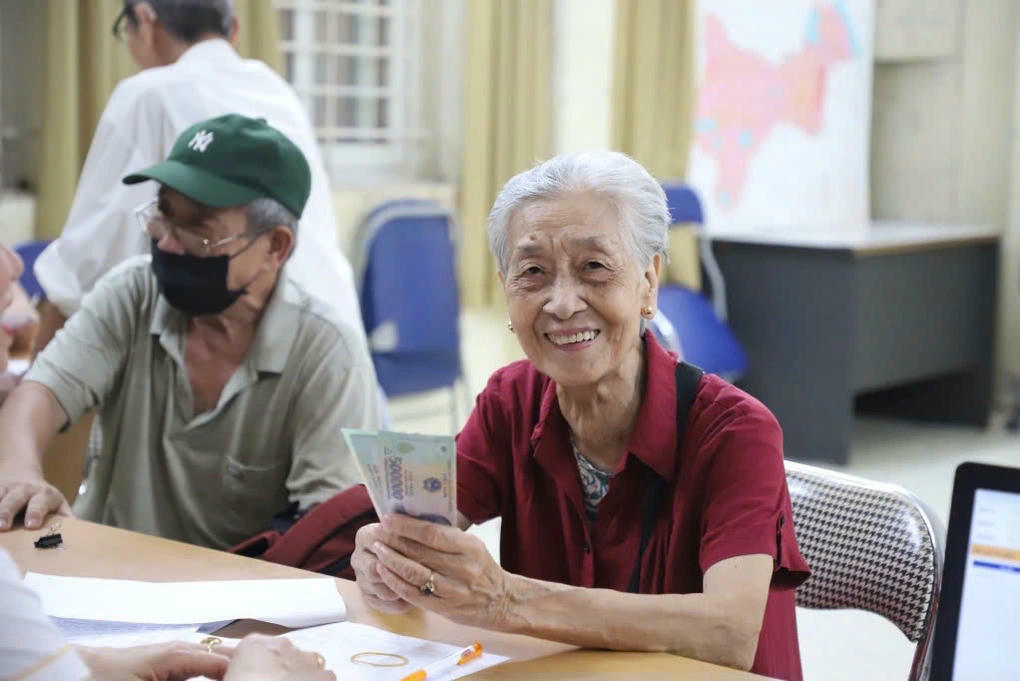 Bộ Y tế nói gì về kiến nghị người đủ 60 tuổi được hưởng trợ cấp hưu trí xã hội?