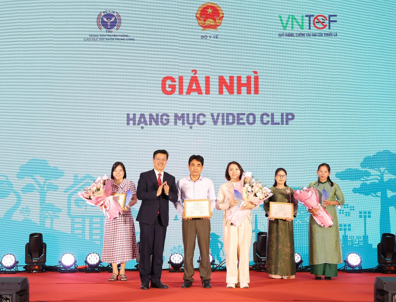 Trao giải cuộc thi Sáng tác sản phẩm truyền thông về môi trường không khói thuốc lá