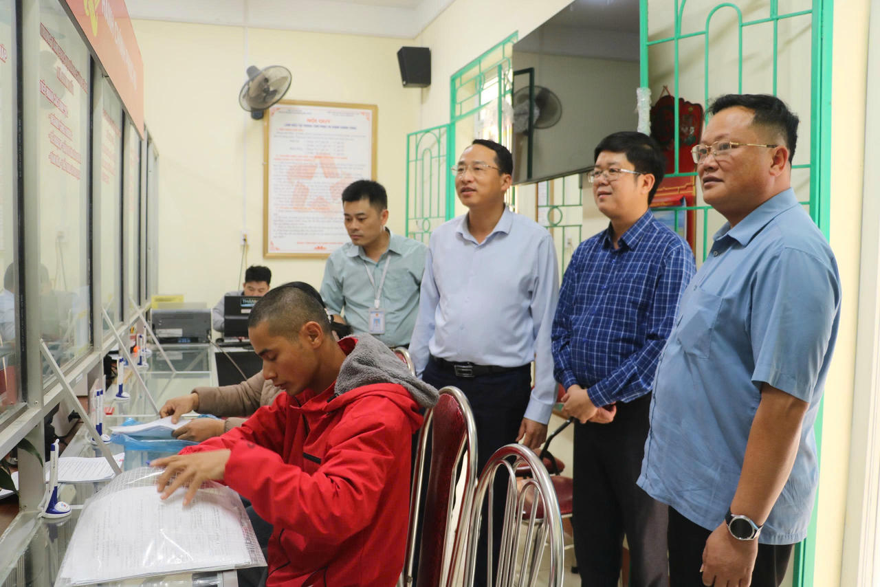 Sở Tư pháp tỉnh Cao Bằng và UBND xã Nam Tuấn đã thể hiện sự phối hợp chặt chẽ giữa các cấp, góp phần nâng cao chất lượng công tác tư pháp. (Ảnh: Lê Hanh)