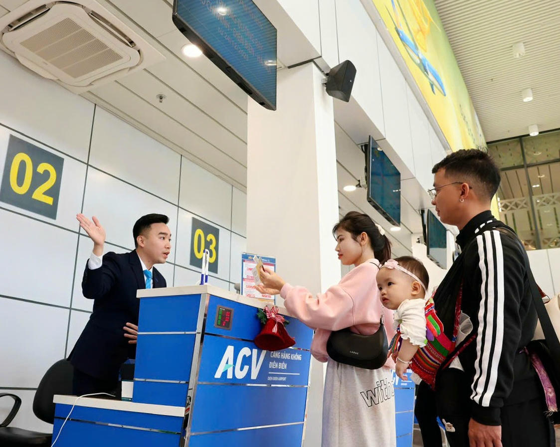 Nhân dịp khai trương đường bay mới, Vietnam Airlines triển khai giá vé ưu đãi chỉ từ 1.099.000 VNĐ_chặng TP.HCM - Điện Biên (đã bao gồm thuế, phí).