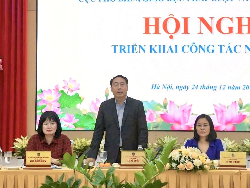 Cục trưởng Cục PBGDPL&amp;TGPL Lê Vệ Quốc phát biểu