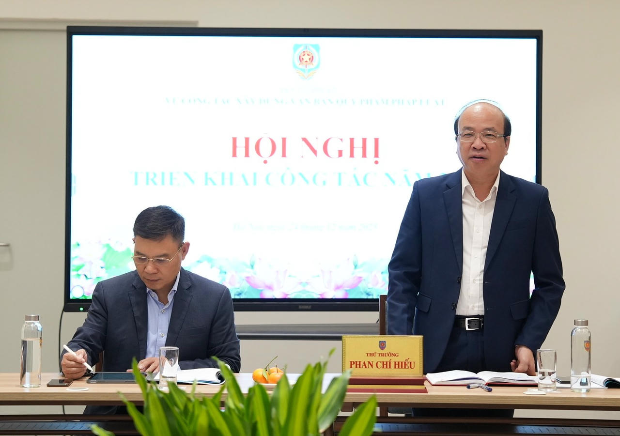 Thứ trưởng Phan Chí Hiếu kết luận Hội nghị.