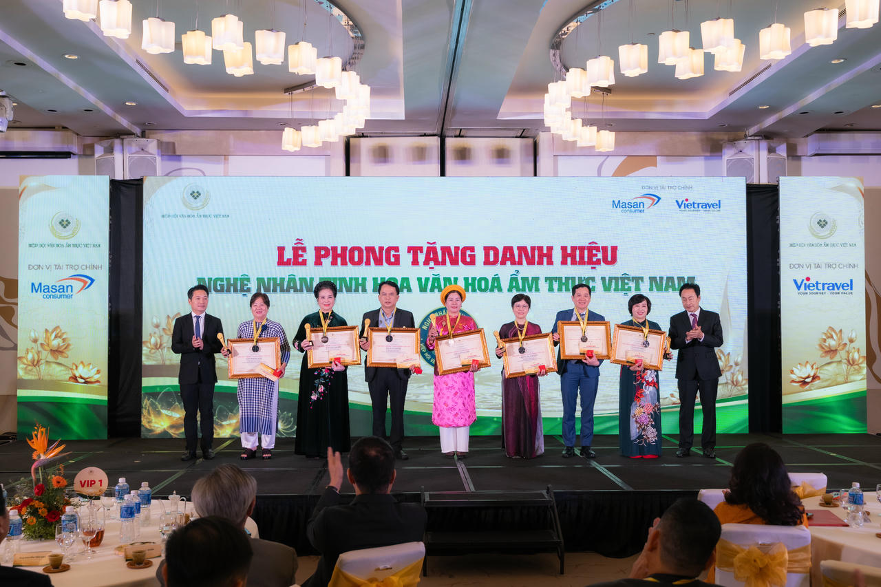 Lễ Phong tặng Danh hiệu Văn hóa Ẩm thực Việt Nam được diễn ra tại khách sạn Le Méridien Sài Gòn.