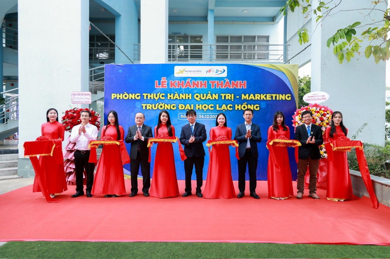  Khánh thành Phòng thực hành Quản trị – Marketing tại Trường Đại học Lạc Hồng