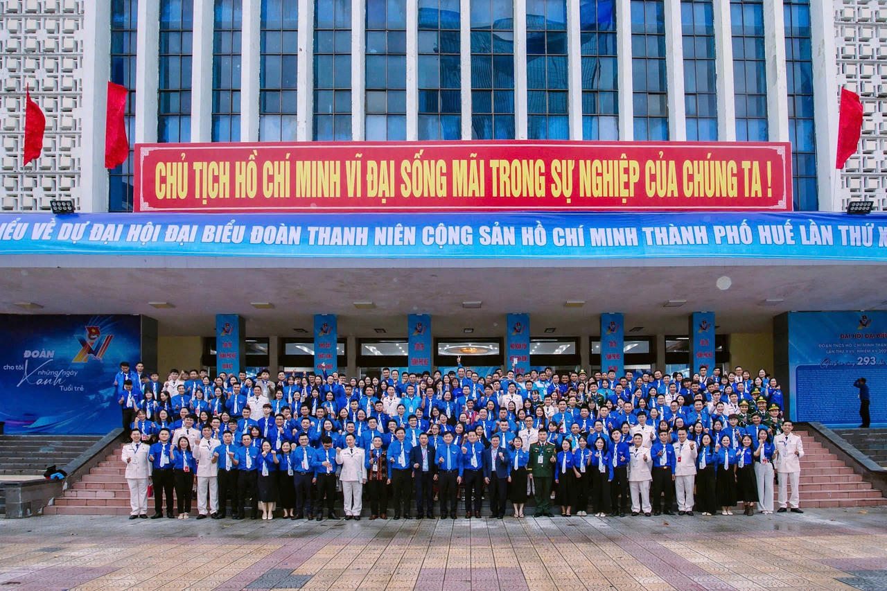 Gần 300 đại biểu chính thức dự Đại hội.