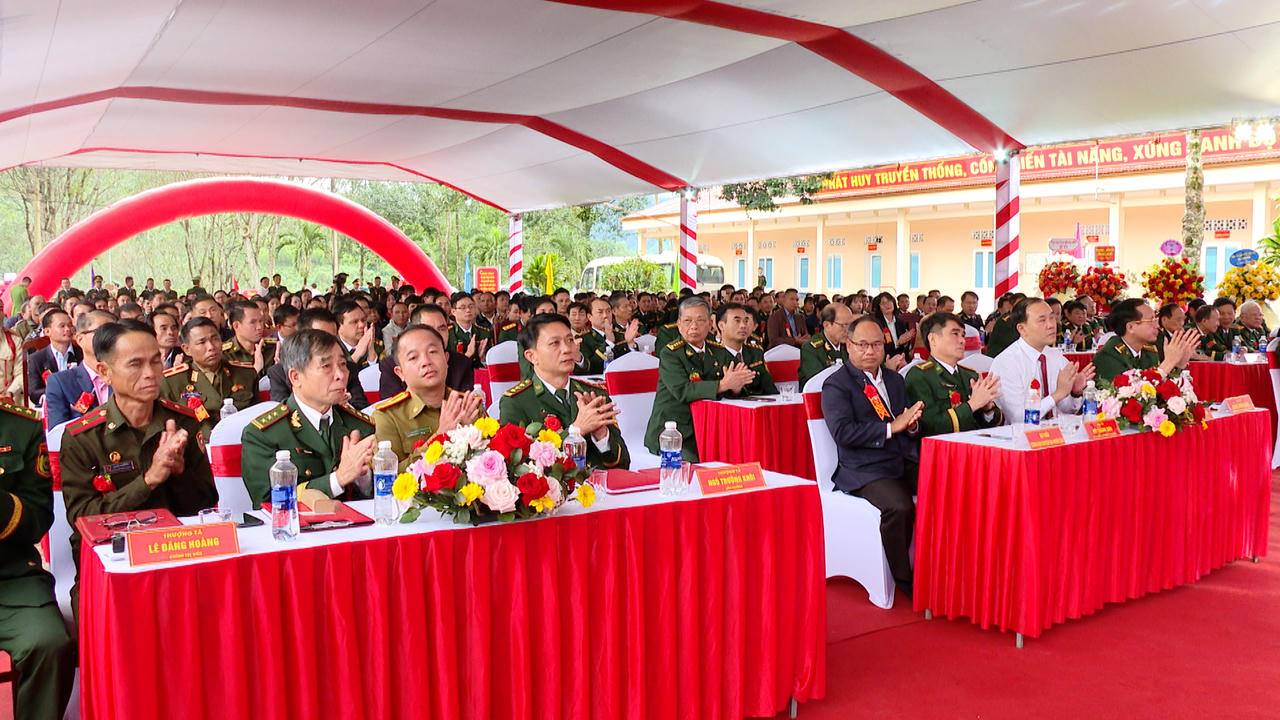 Các đại biểu dự lễ kỷ niệm.