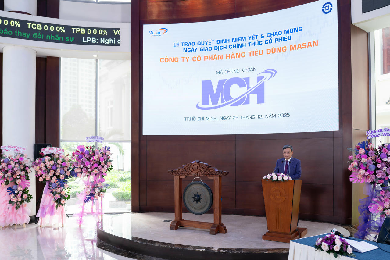 Ông Nguyễn Đăng Quang - chủ tịch Masan Group phát biểu tại lễ trao quyết định niêm yết và chào mừng ngày giao dịch chính thức cổ phiếu MCH.