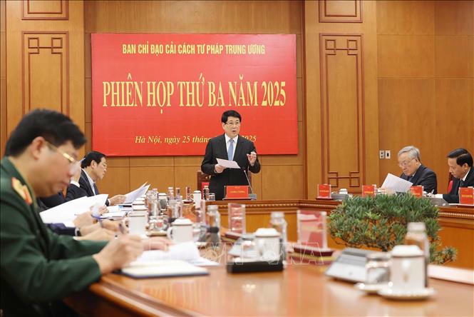 Tiếp tục đổi mới công tác xây dựng và thi hành pháp luật trong giai đoạn mới