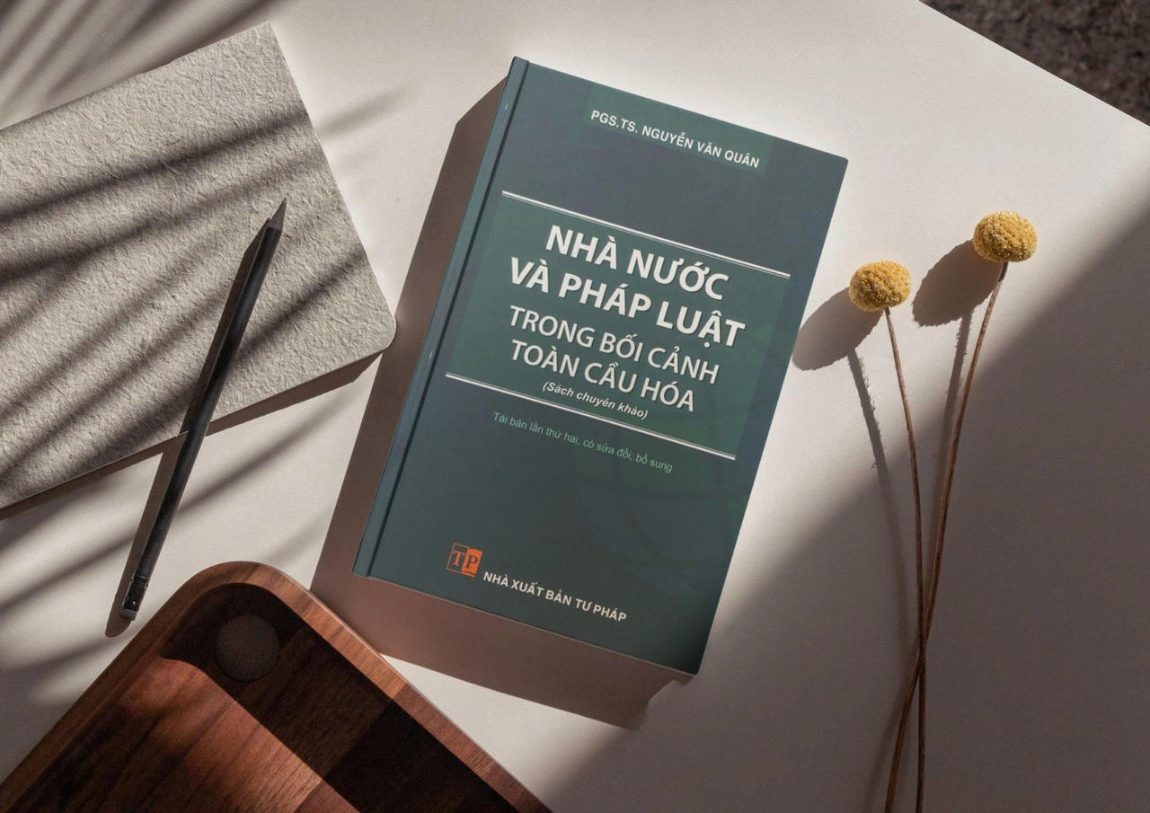 Cuốn sách là tài liệu tham khảo phục vụ công tác nghiên cứu, giảng dạy trong lĩnh vực nhà nước và pháp luật.