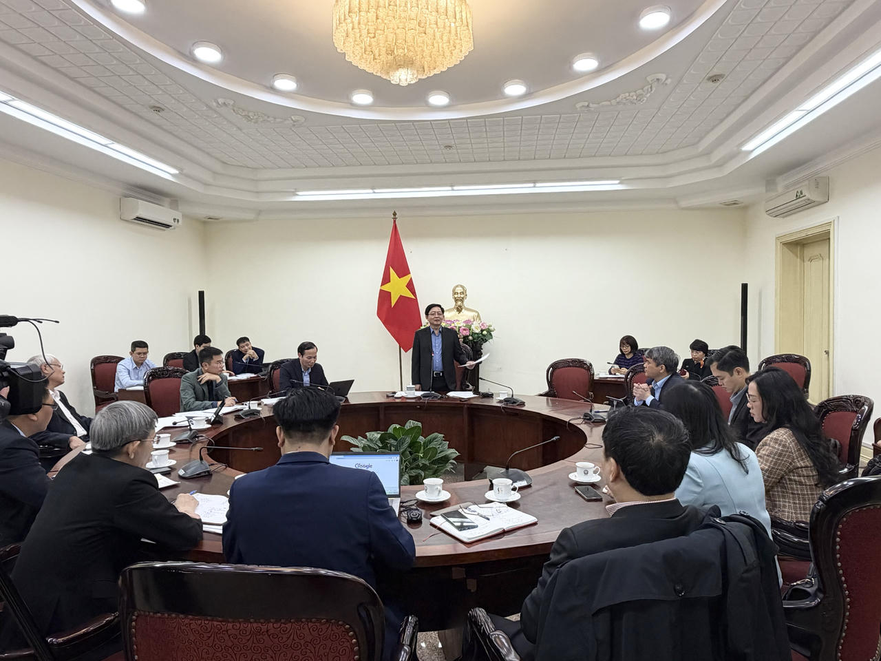 Đẩy nhanh tiến độ, bảo đảm chất lượng các dự thảo văn bản quy định chi tiết