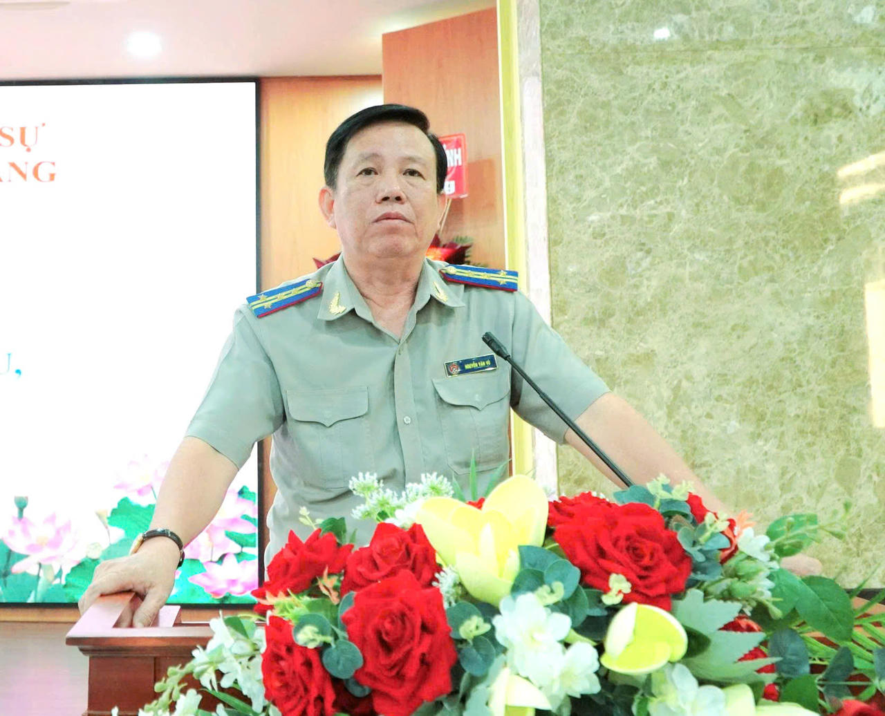 Trưởng Thi hành án dân sự tỉnh An Giang Nguyễn Văn Vũ phát biểu tại Hội nghị.