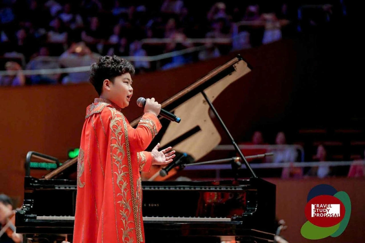 Thí sinh tài năng Dương Đức Hải đã xuất sắc trở thành thí sinh Việt Nam duy nhất đoạt giải Vàng ở bộ môn Thanh nhạc tại Liên hoan nghệ thuật Quốc tế. (Nguồn: BTC)