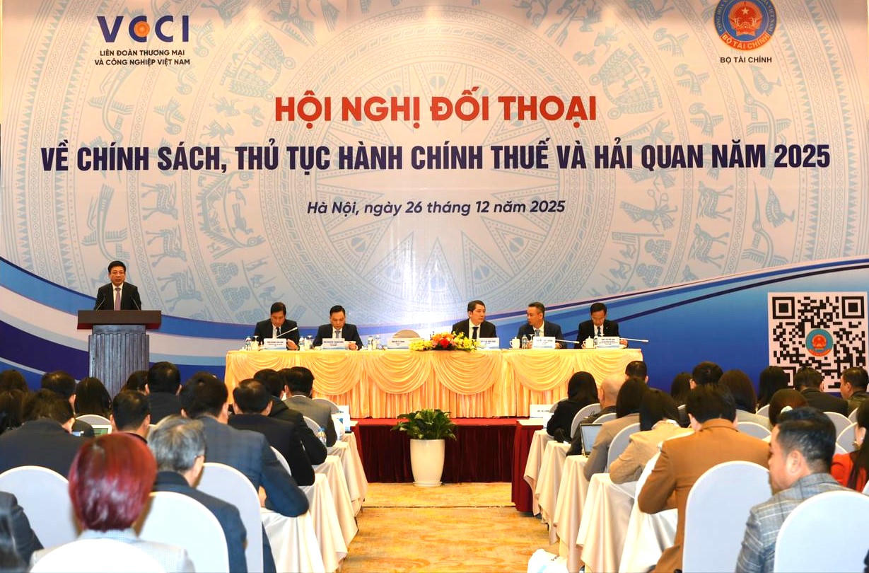 Áp dụng tối đa công nghệ trong tuân thủ quy định hành chính thuế, hải quan